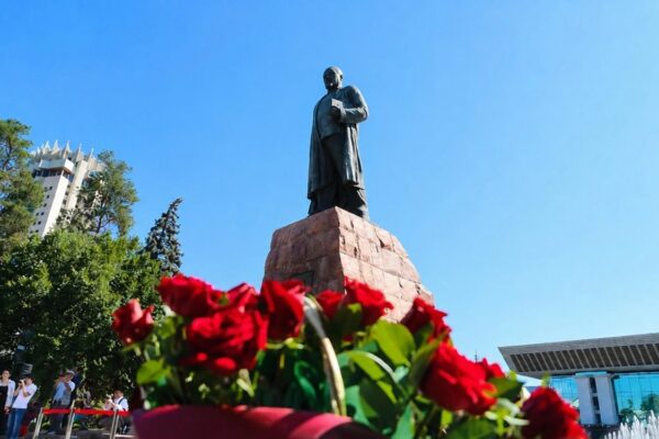 Абай әлемі: «Толық адам» танымы ұлт сапасын қалай көтереді