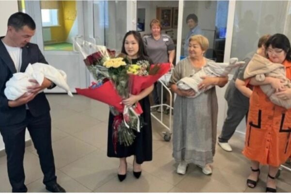 Павлодар облысында отбасы үшем сәбиді қарсы алды