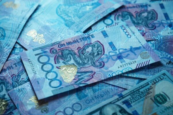 Теңге екі аптада 10 теңгеге нығайды