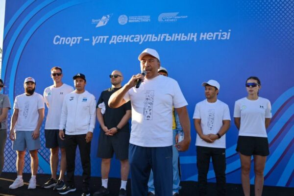 Астанада олимпиада чемпиондарымен бірге 10 мың қадам жүрді