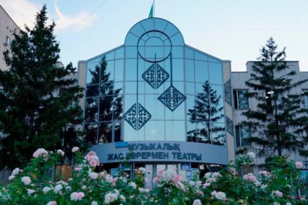 Астана театрлары күн сайын 3,4 мың көрермен қабылдайды