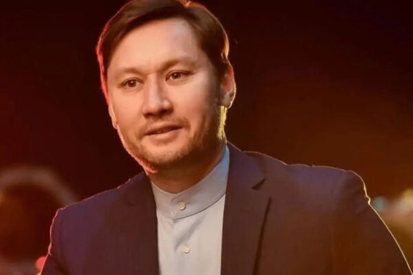 Азамат Сатыбалды жек көру туралы жазбасымен жанкүйерлерін таңғалдырды