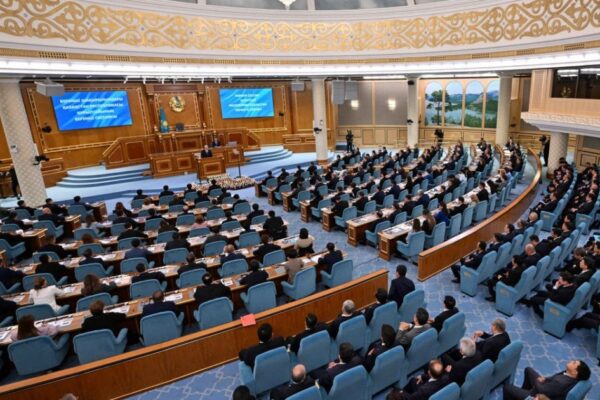 Құрылтай Төрағасының орынбасарлары мен комитет төрағалары сайланды
