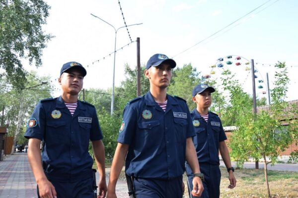 Сән подиумынан әскери сапқа: модель сарбаз атанды
