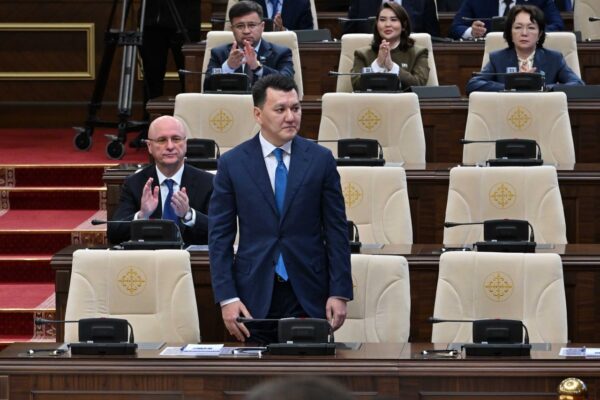 Мемлекет басшысы Ерлан Қаринді қабылдап, нақты міндеттер жүктеді