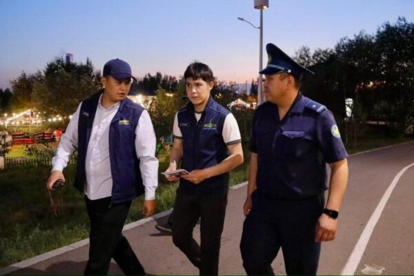 Астанада «Заң мен тәртіп» және «Таза Қазақстан» аясында рейд өтті