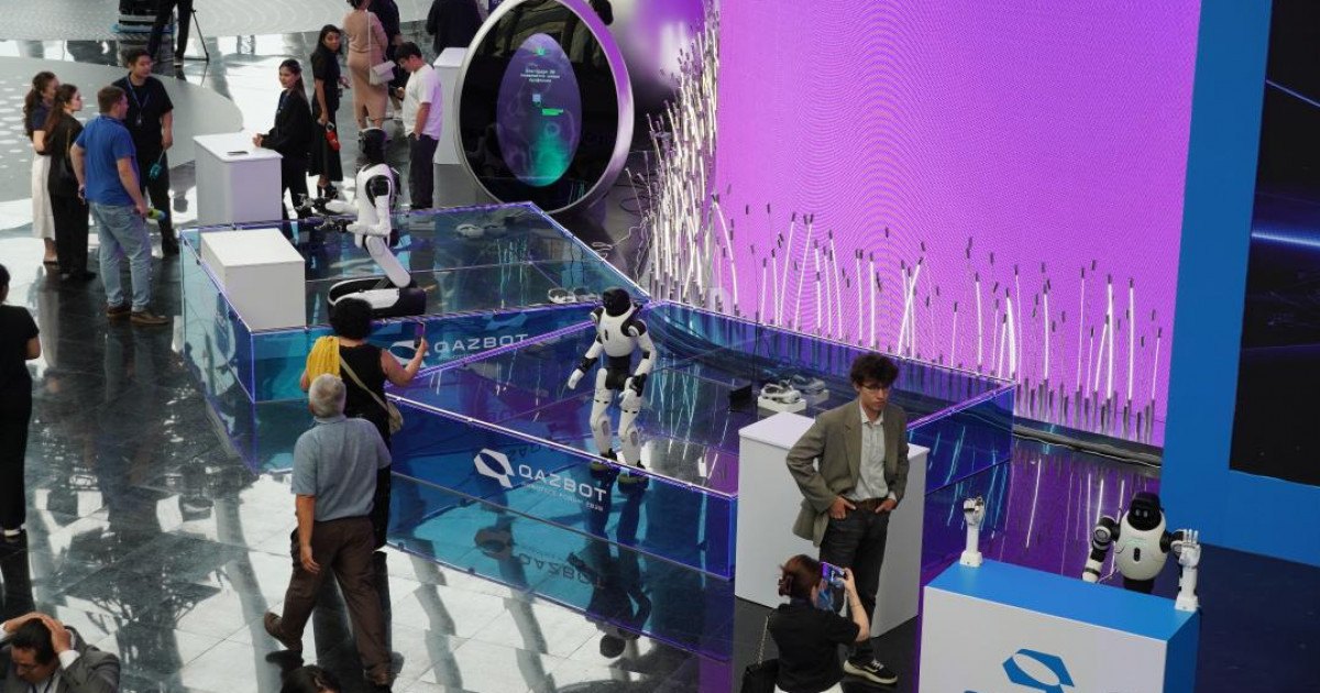 QAZBOT ROBOTICS FORUM 2026: Астанада гуманоидты роботтар форумы өтті