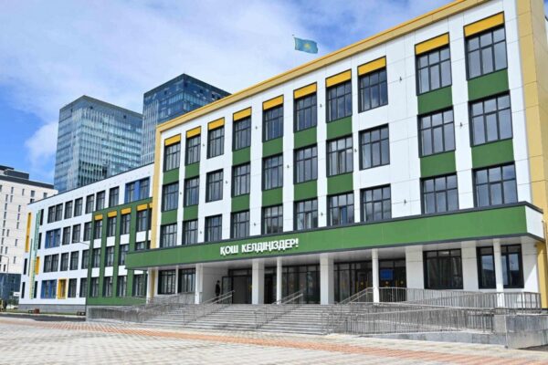 Қазақстанда үш жылда 217 жаңа мектеп салынды