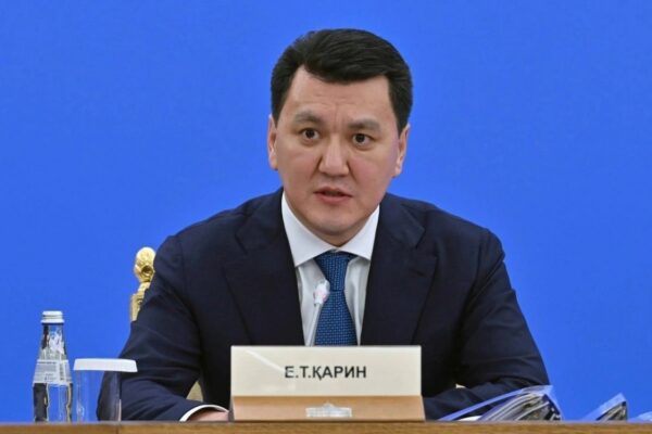 Ерлан Қарин жаңа орфографиялық сөздікті ұлттық жоба ретінде қарауды ұсынды