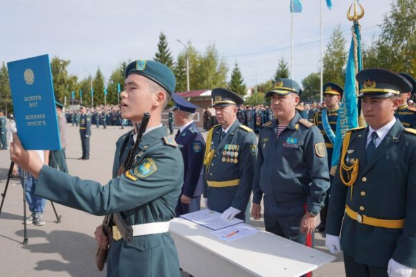 Петропавлдағы Ұлттық ұлан академиясында 200 курсант ант берді