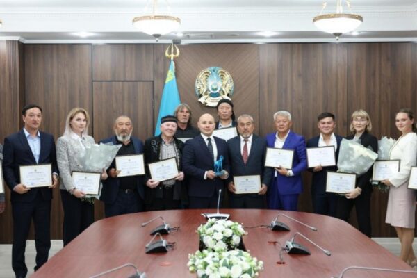 Қазақы тазы мен төбет күні: министрлікте салтанатты шара өтті