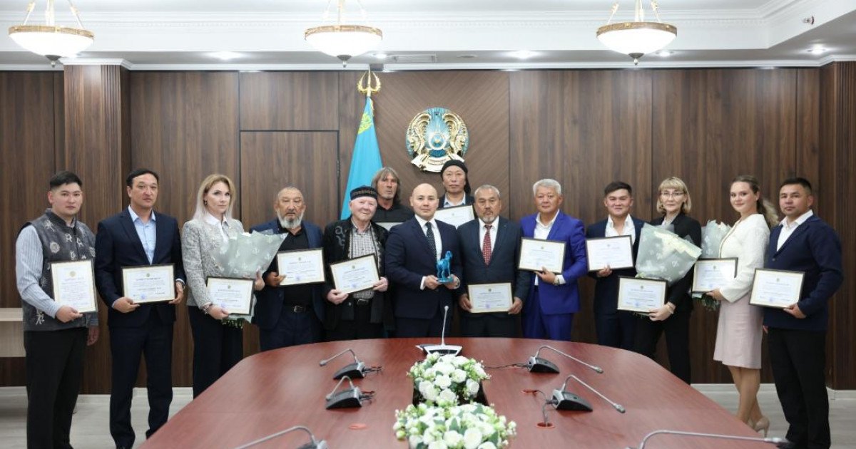 Қазақы тазы мен төбет күні: министрлікте салтанатты шара өтті