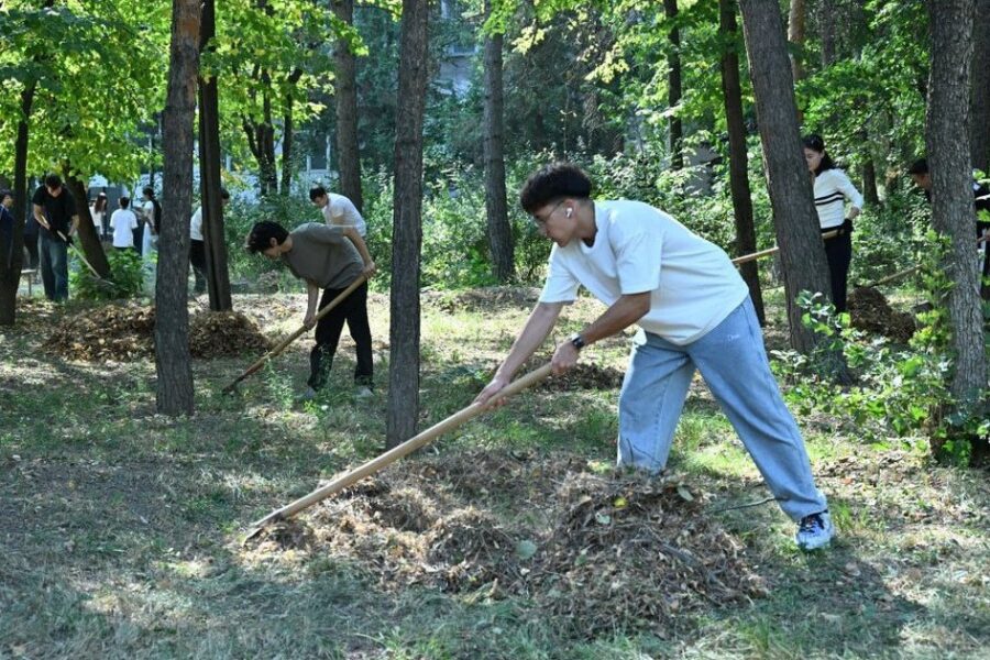 Әл-Фараби атындағы ҚазҰУ-да «Таза Қазақстан» сенбілігі өтті