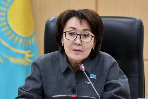 Үнзила Шапақ: Жаңа Регламент депутаттық сауалдың нәтижесін бақылауды күшейтеді