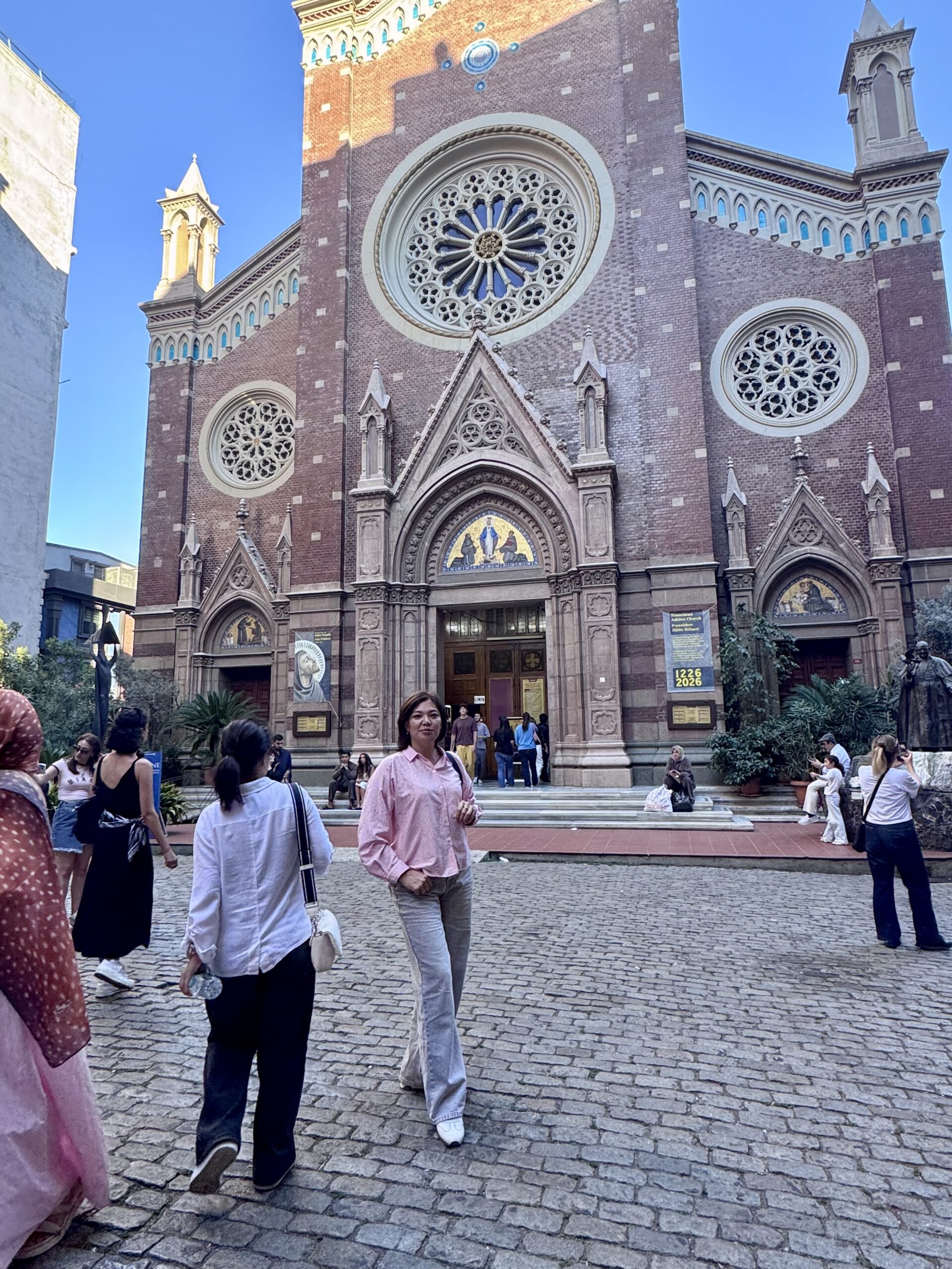 Saint Antoine Kilisesi Istanbul Istiklal