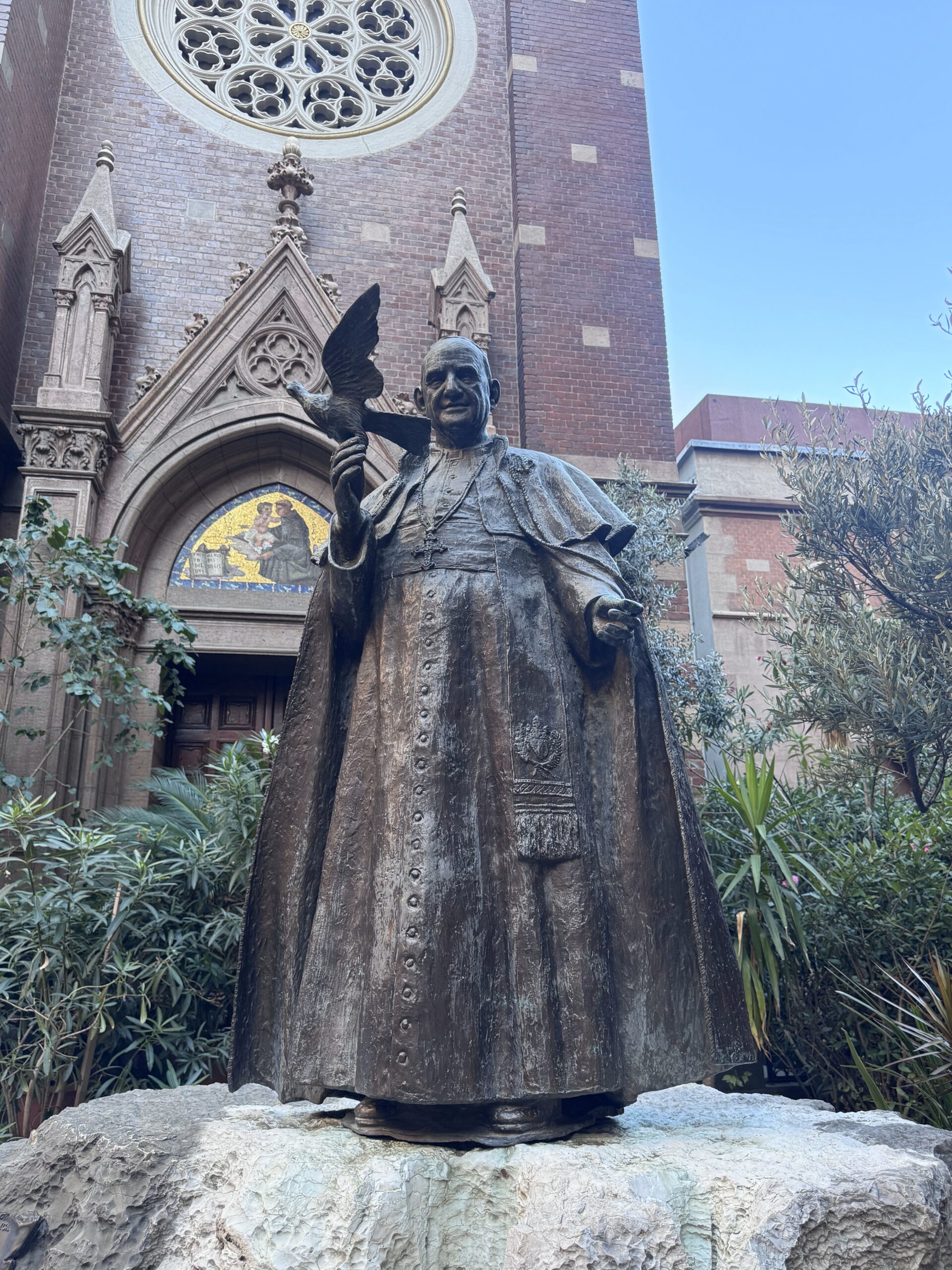 Papa XXIII John heykeli Saint Antoine Istanbul